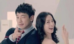 韩国d社爆料情侣最新,D社曝最新情侣甜蜜瞬间，甜蜜互动引粉丝热议！”