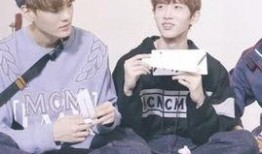 黄明昊恋情爆料最新消息,神秘女友身份引热议，细节揭秘！