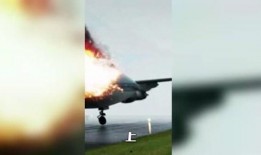 飞机副机长爆料案例最新,航班惊险瞬间背后的真实故事